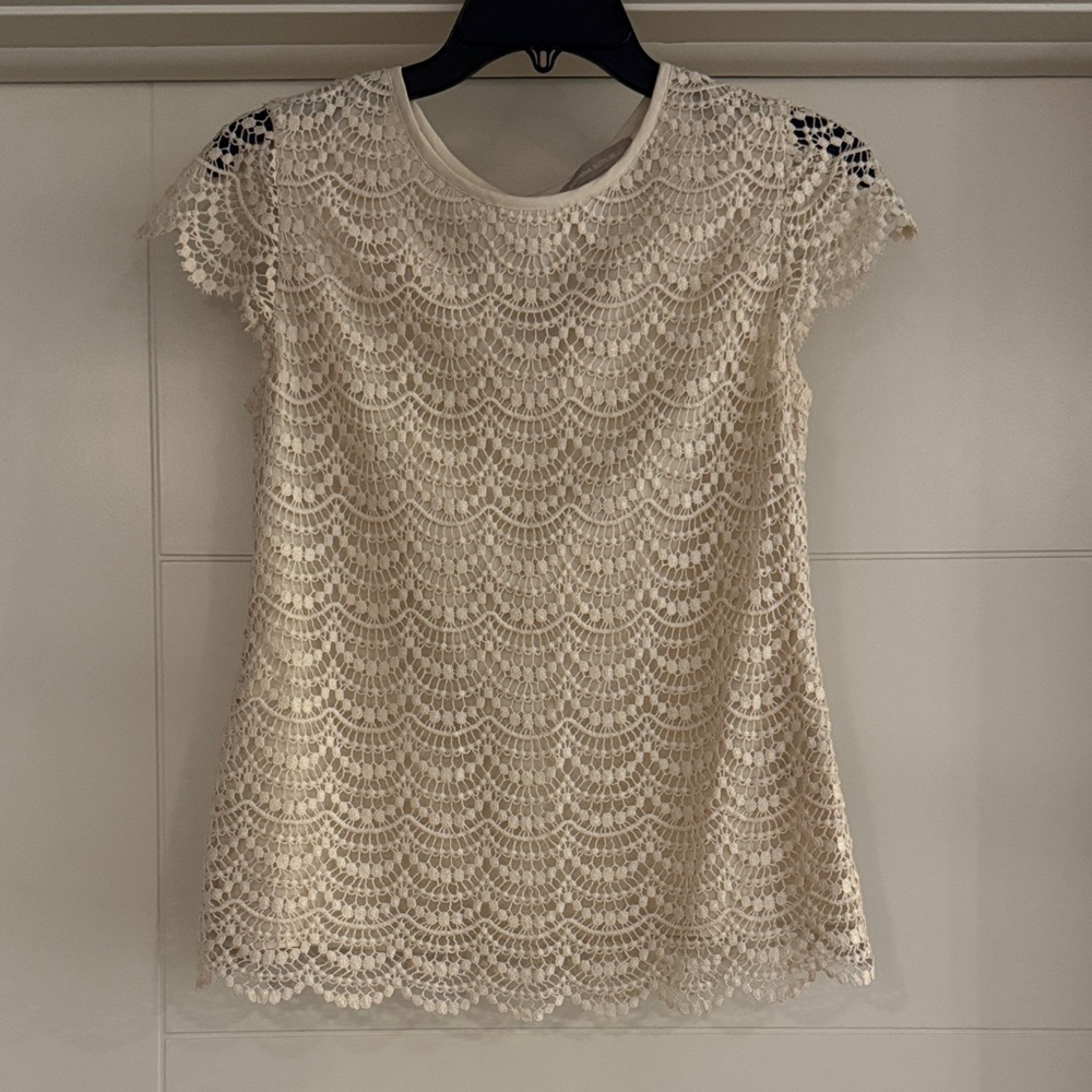 Banana Republic Cream Lace Blouse. Size 0